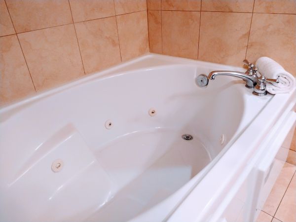 Acrylic Tub Installation in Martinsville