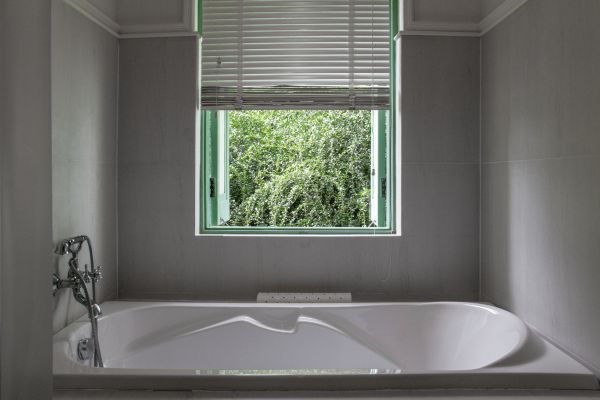 Fiberglass Tub Installation in Martinsville
