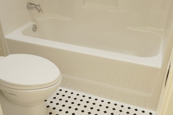 Fiberglass Tub Replacement in Martinsville