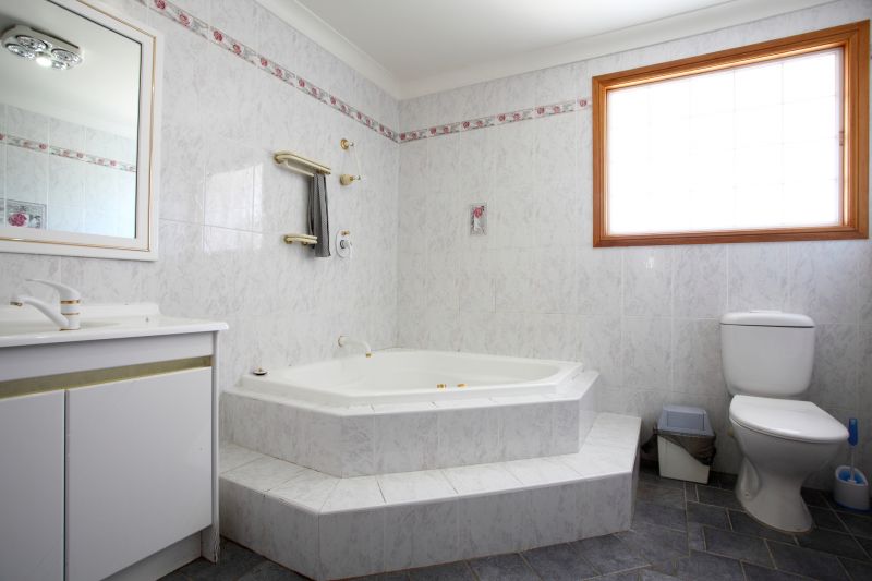 Top Bathtub Installation Companies in Bloomington, IN
